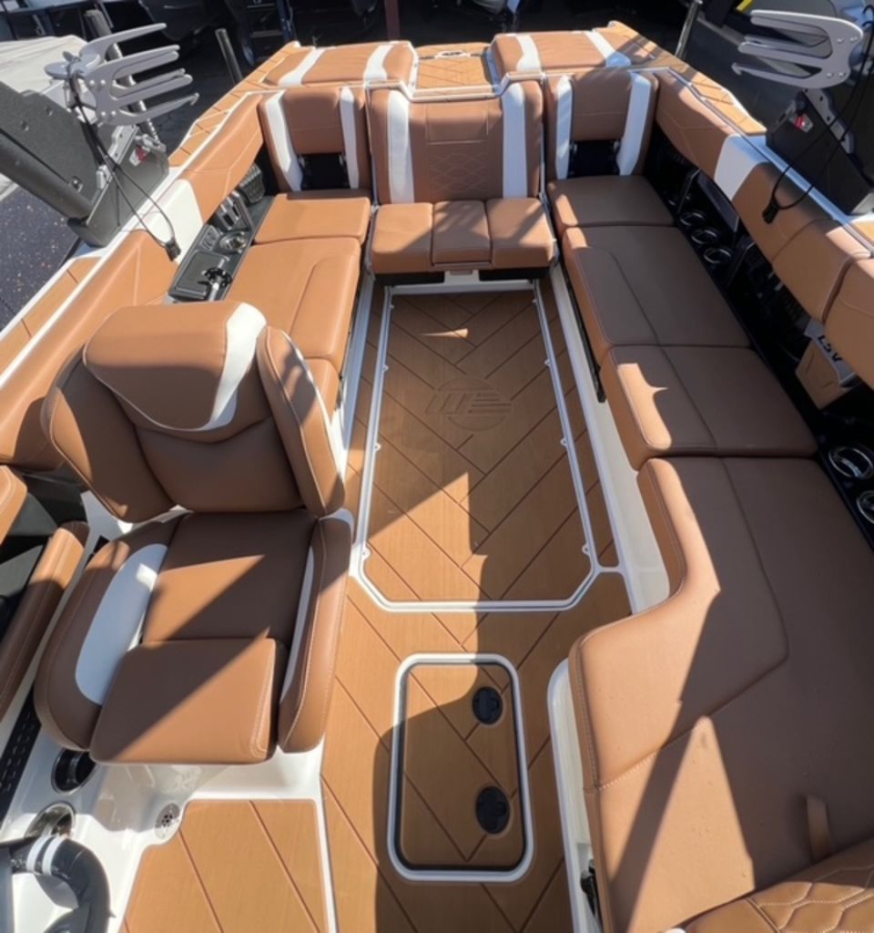 2025 Malibu Boats 23 LSV