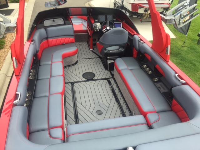 2016 Malibu Wakesetter 25 LSV -Supercharged