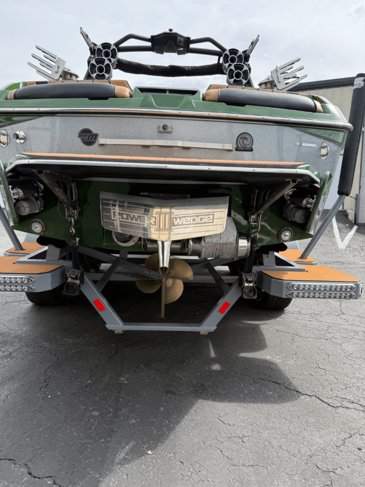 2021 Malibu 23 MXZ – Fully Loaded