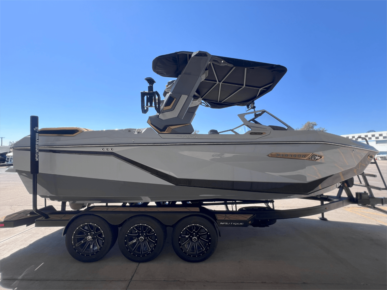 2025 Nautique Paragon G23