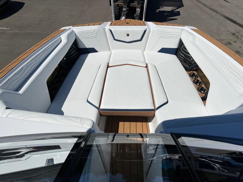 2025 Nautique G25