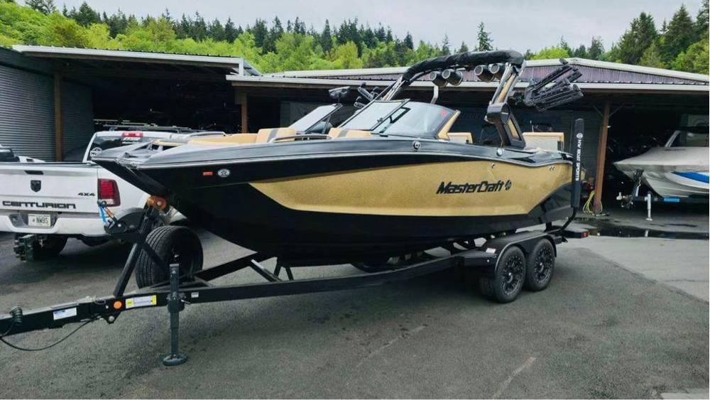 boat.Title