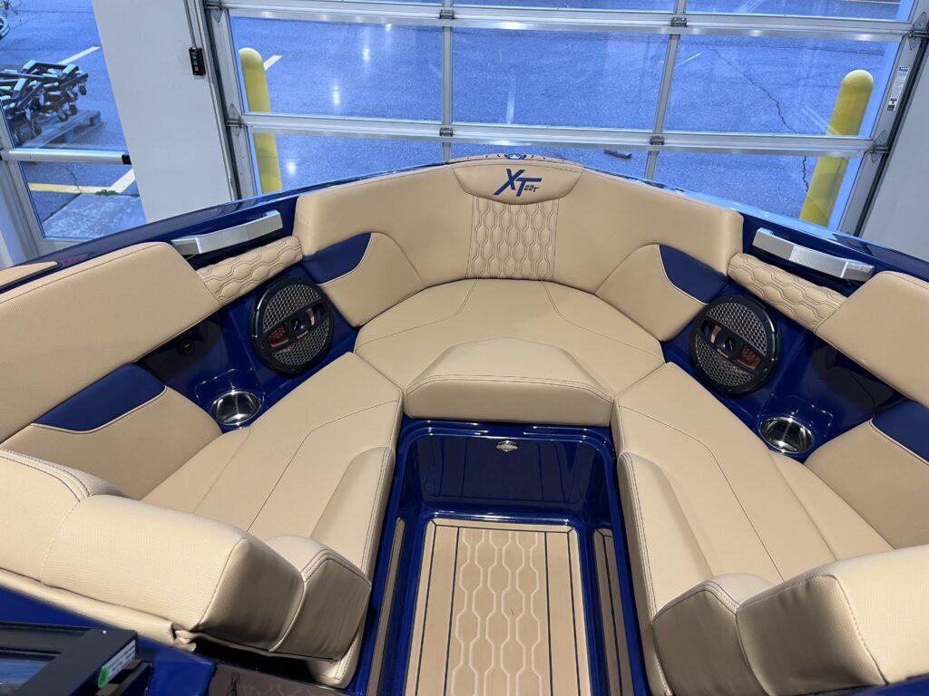 2025 MasterCraft XT22T