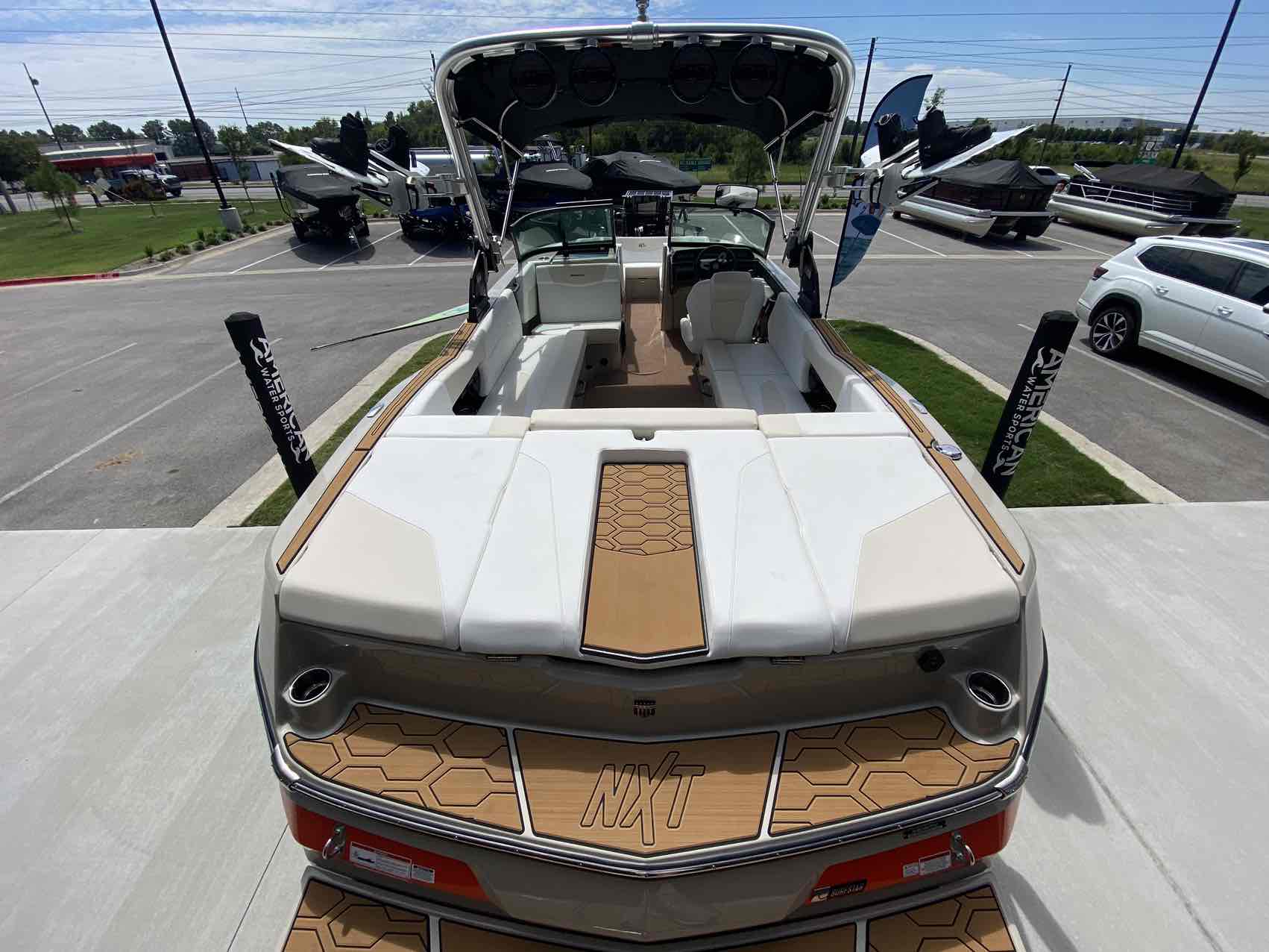 2025 MasterCraft NXT24