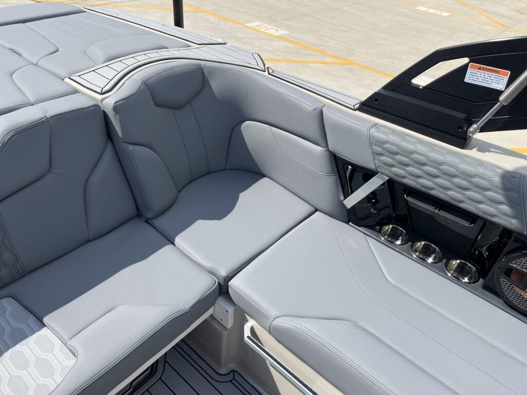 2025 MasterCraft XT20