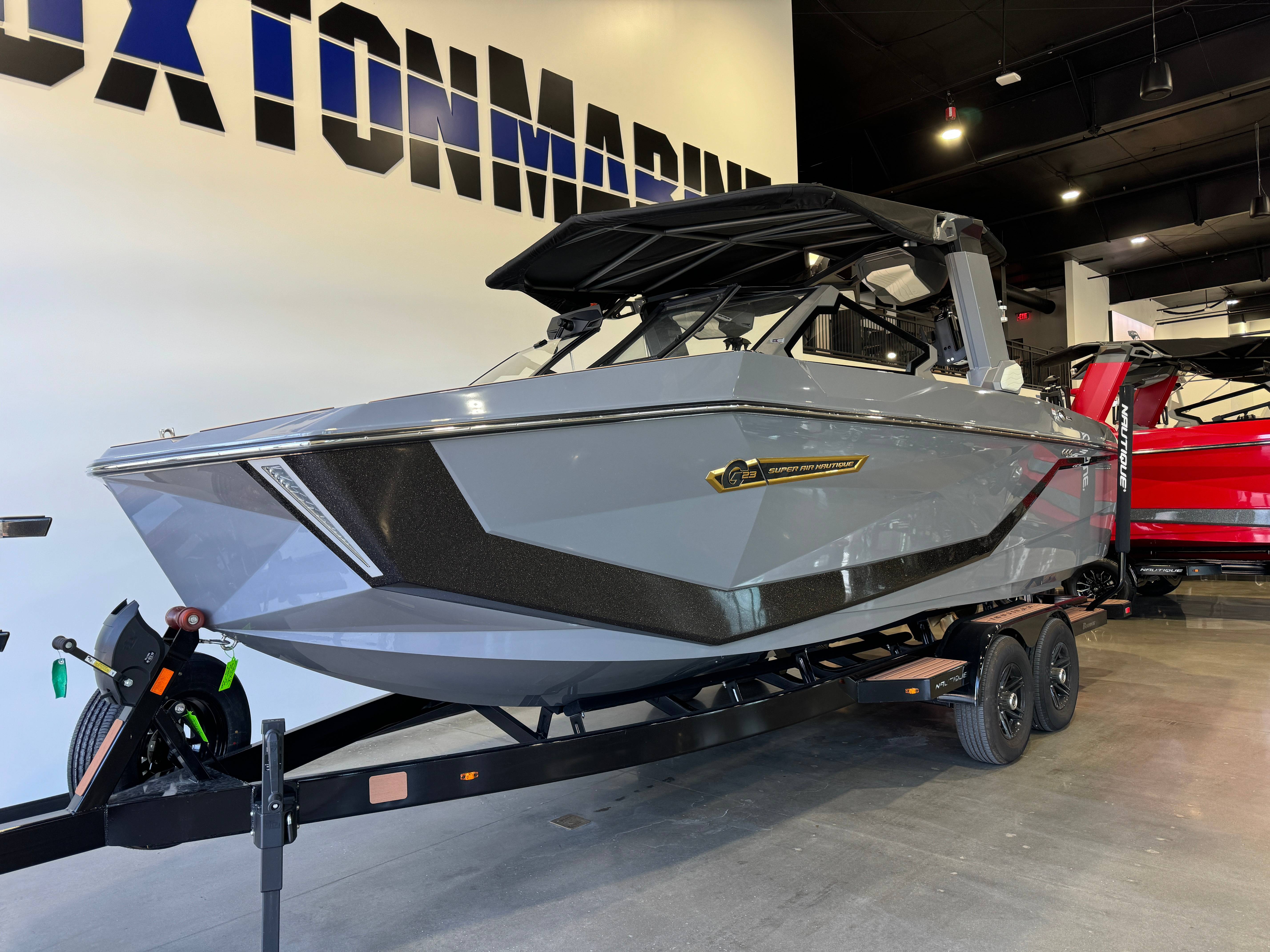 boat.Title