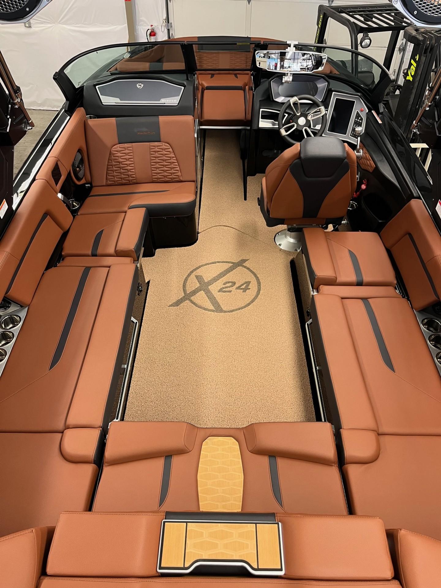 2024 MasterCraft X24