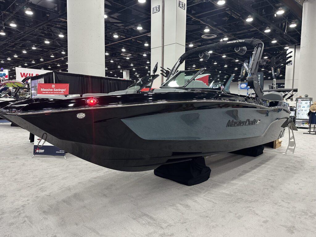 2025 MasterCraft XT24
