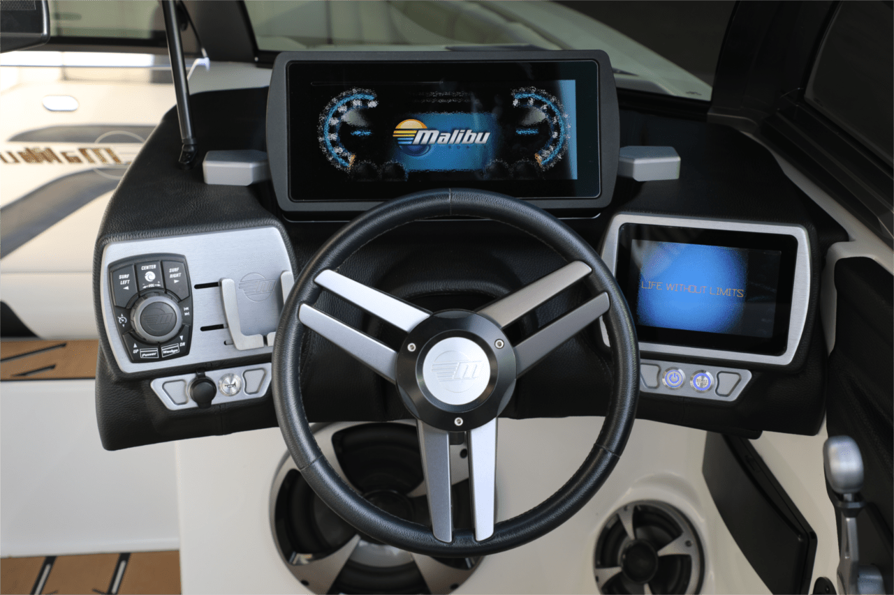 2019 Malibu 21 MLX Wakesetter – New Arrival!!!