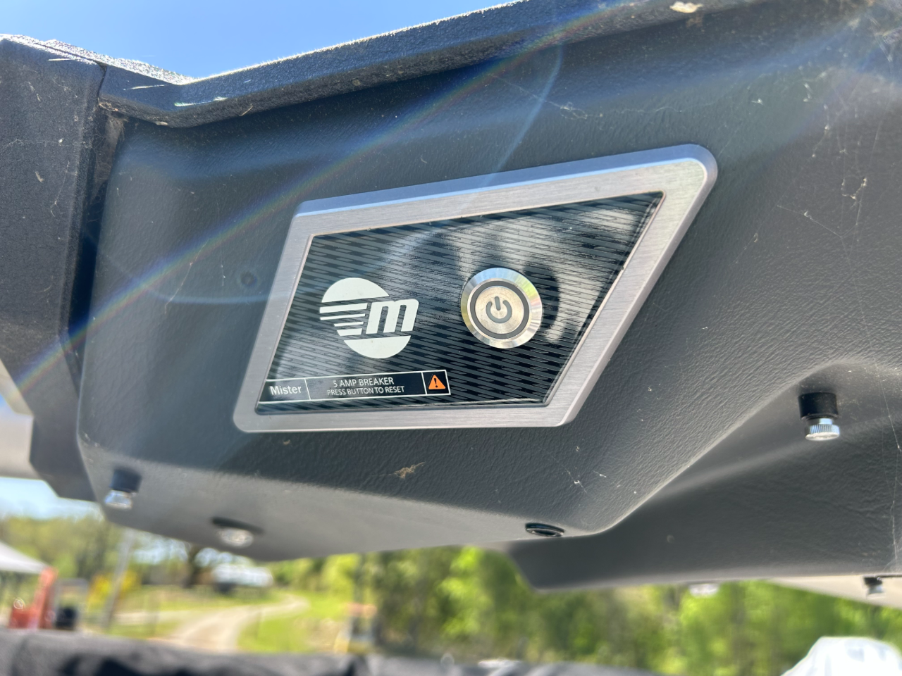 2023 MALIBU M240