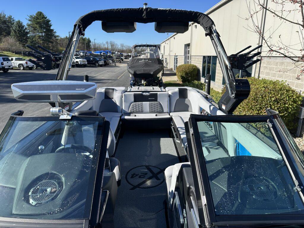 2022 MasterCraft X24