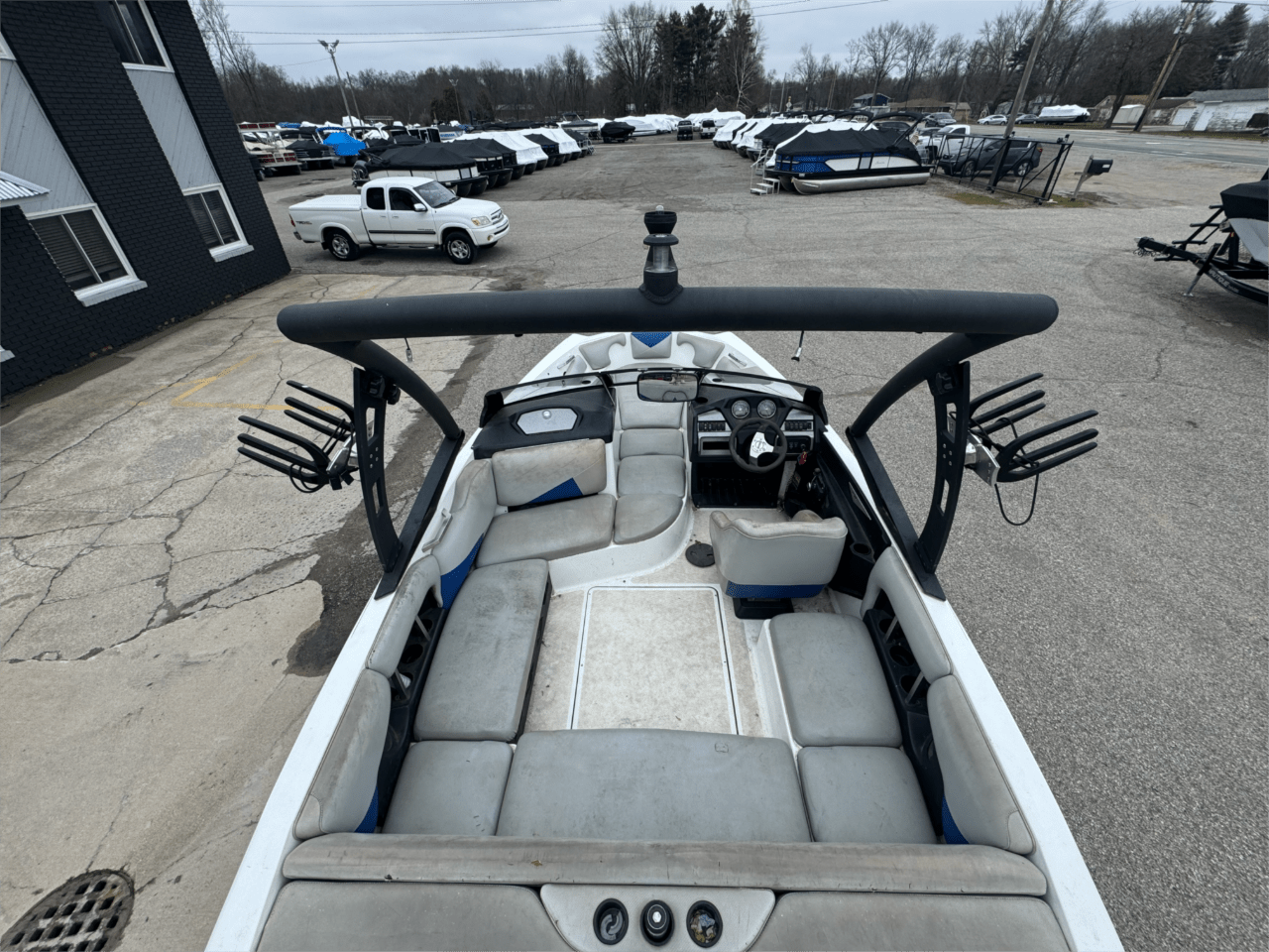 2012 AXIS A20