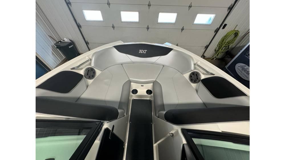 2015 MasterCraft NXT20 – Excellent Condition, Loaded with Upgrades