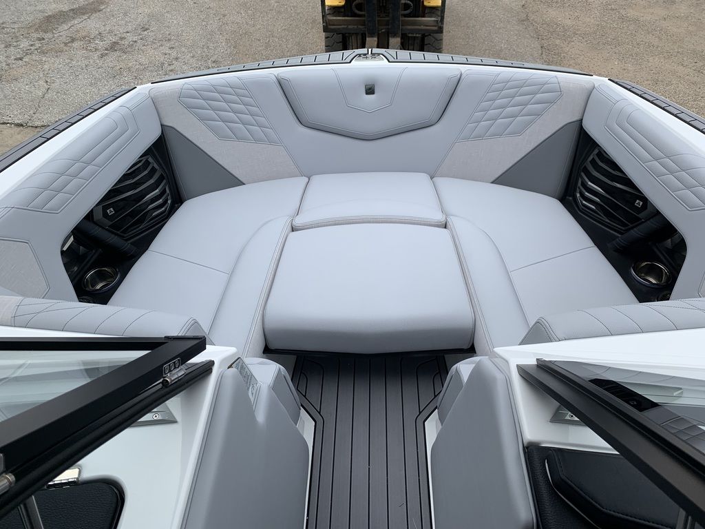 2024 Nautique Super Air Nautique G21