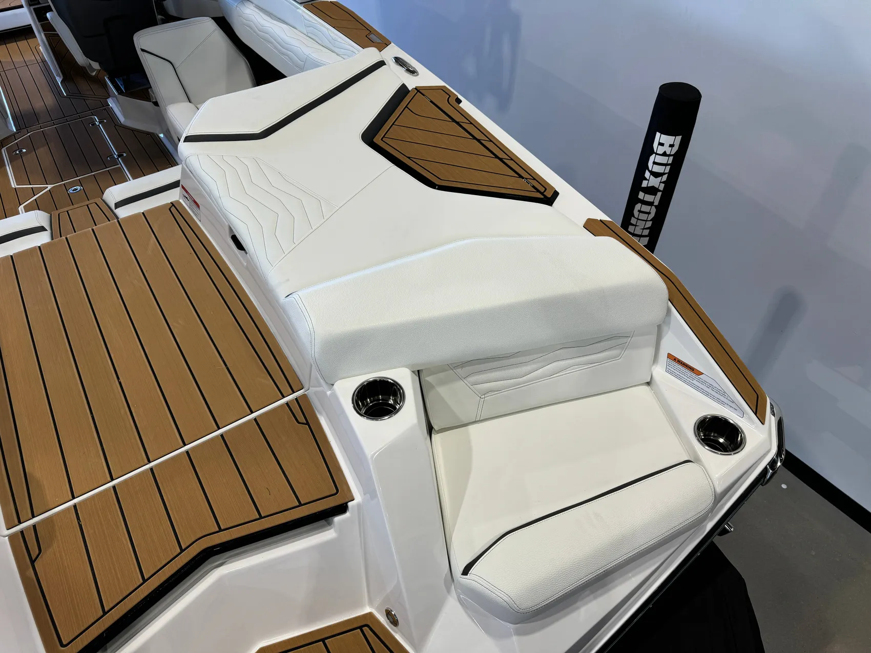 2025 Nautique G23