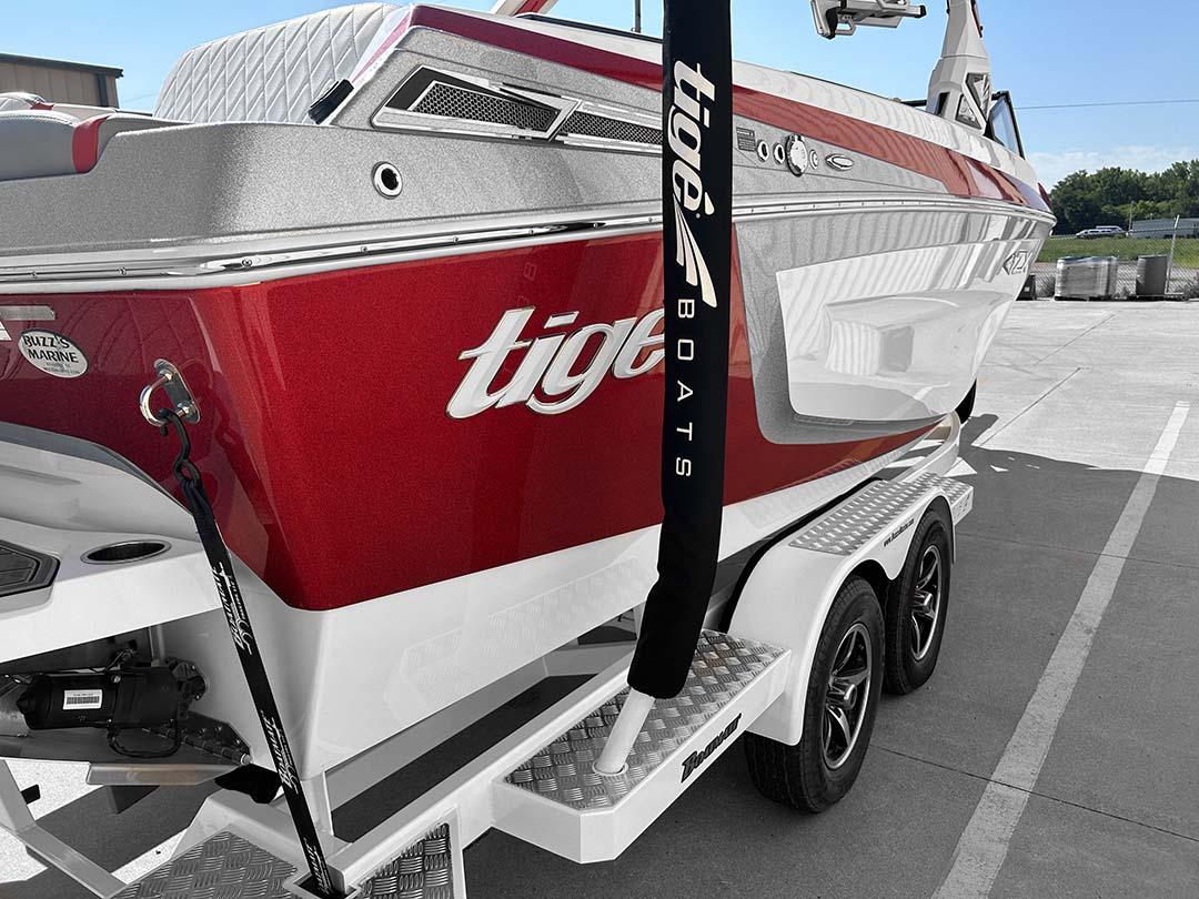 boat.Title