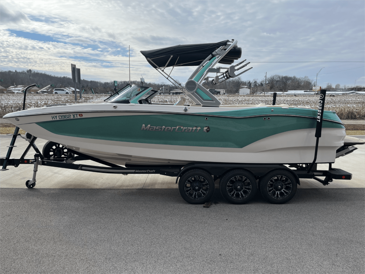 2022 MasterCraft X24