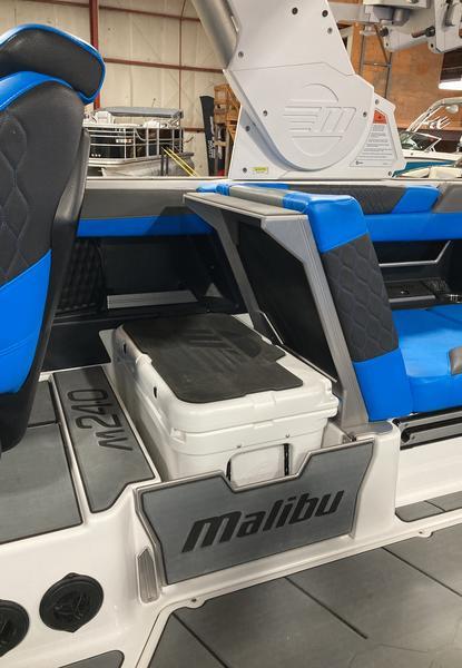 2021 Malibu M240
