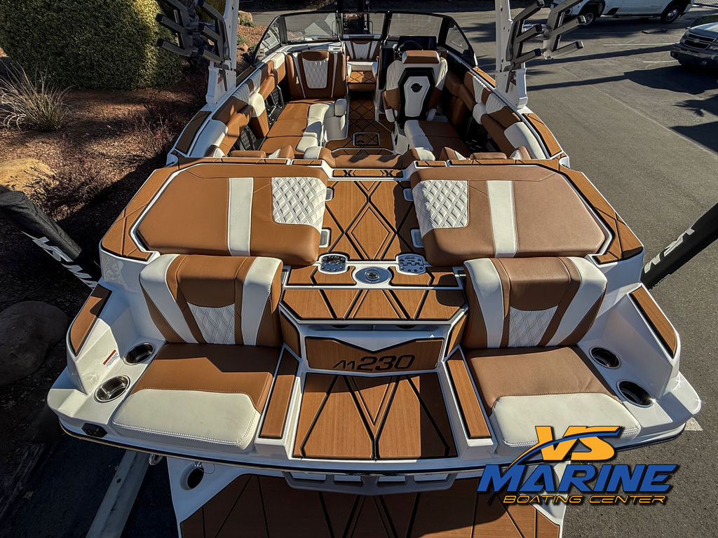 2025 Malibu Boats M230
