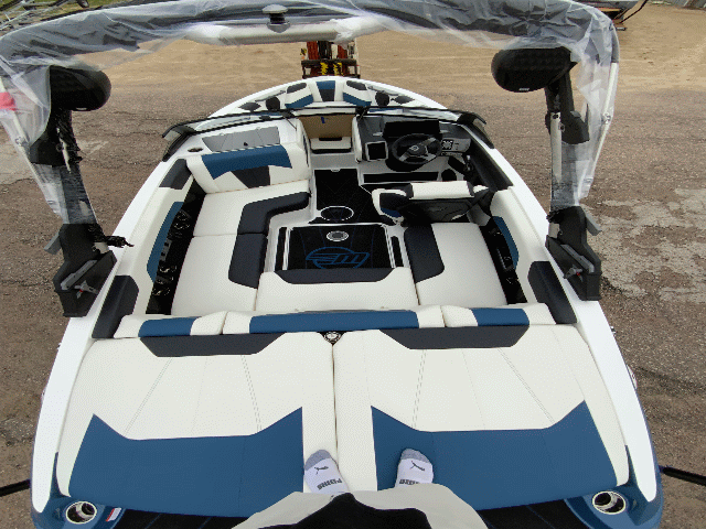 NEW 2024 MALIBU 20’ VTX wakesetter w/ M5DI &amp; TRL