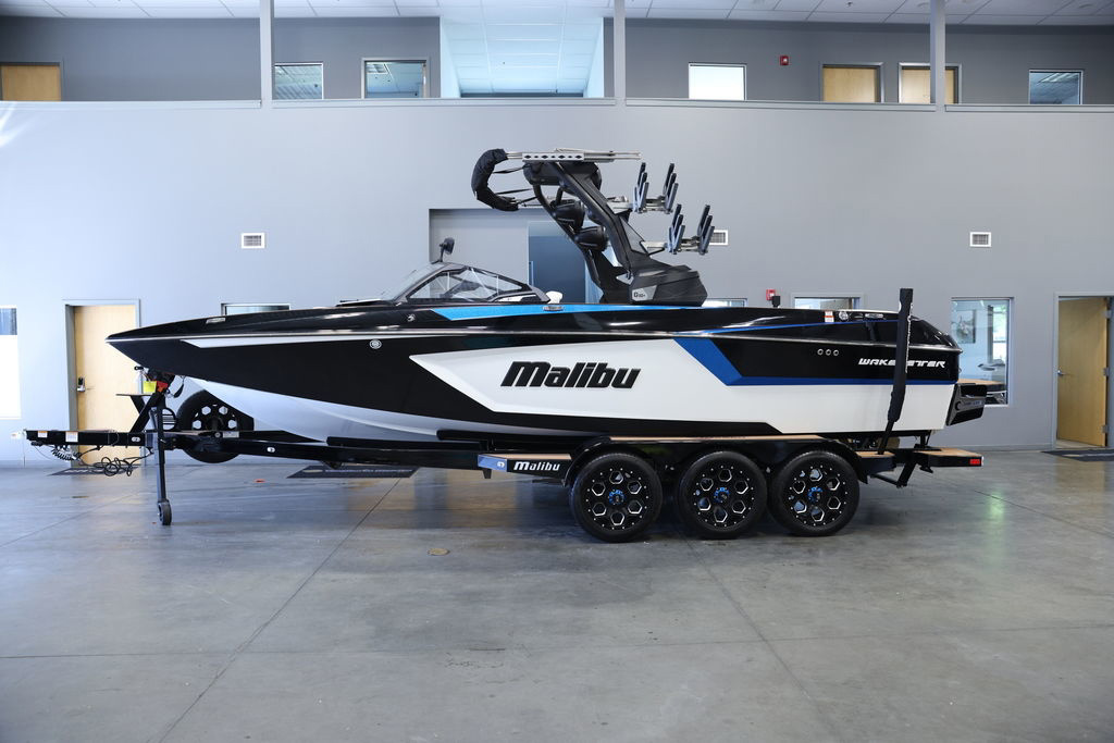 boat.Title