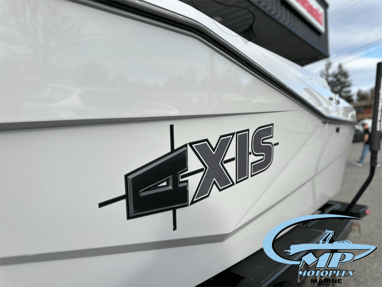 2023 Axis T235
