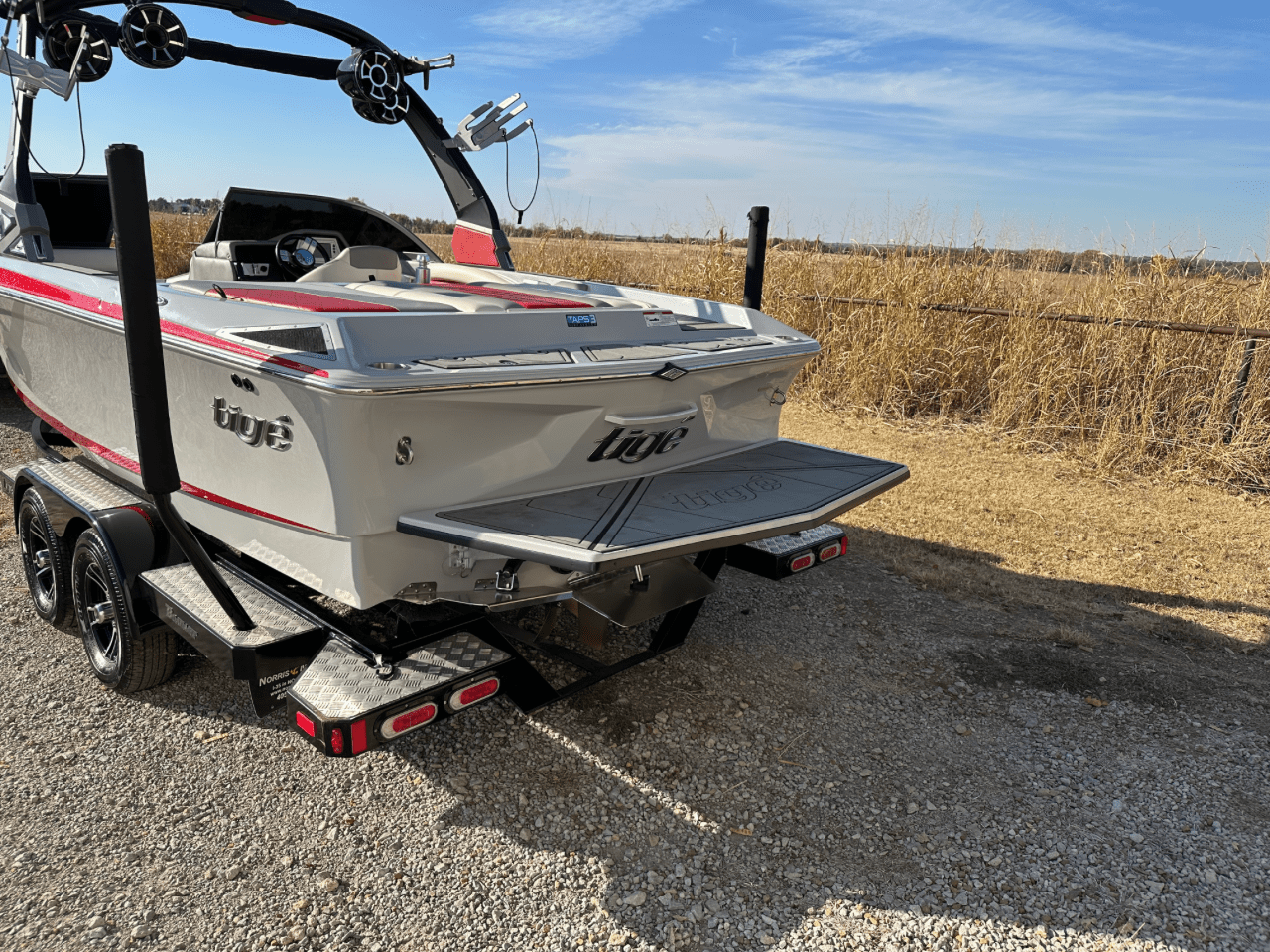 2018 Tige R22