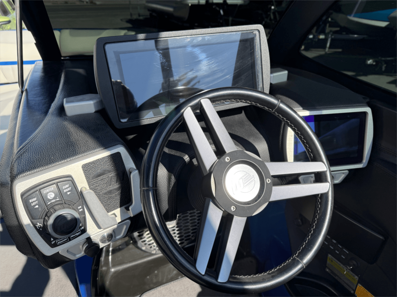 2015 Malibu Wakesetter 24 MXZ