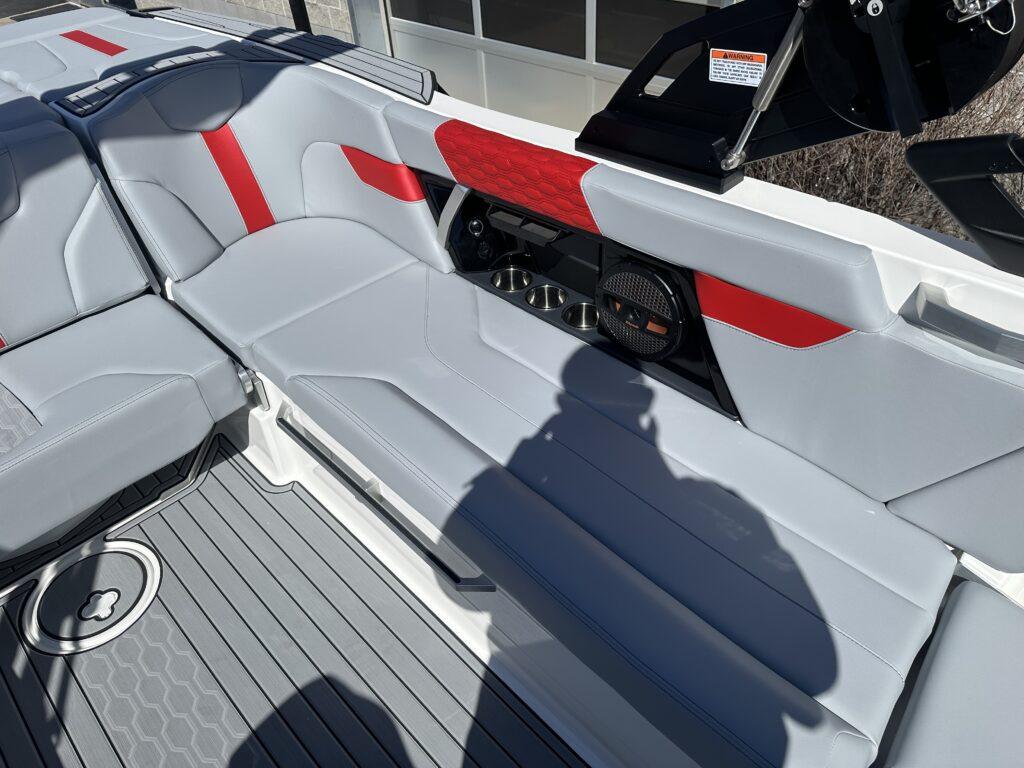 2024 MasterCraft XT23 Demo