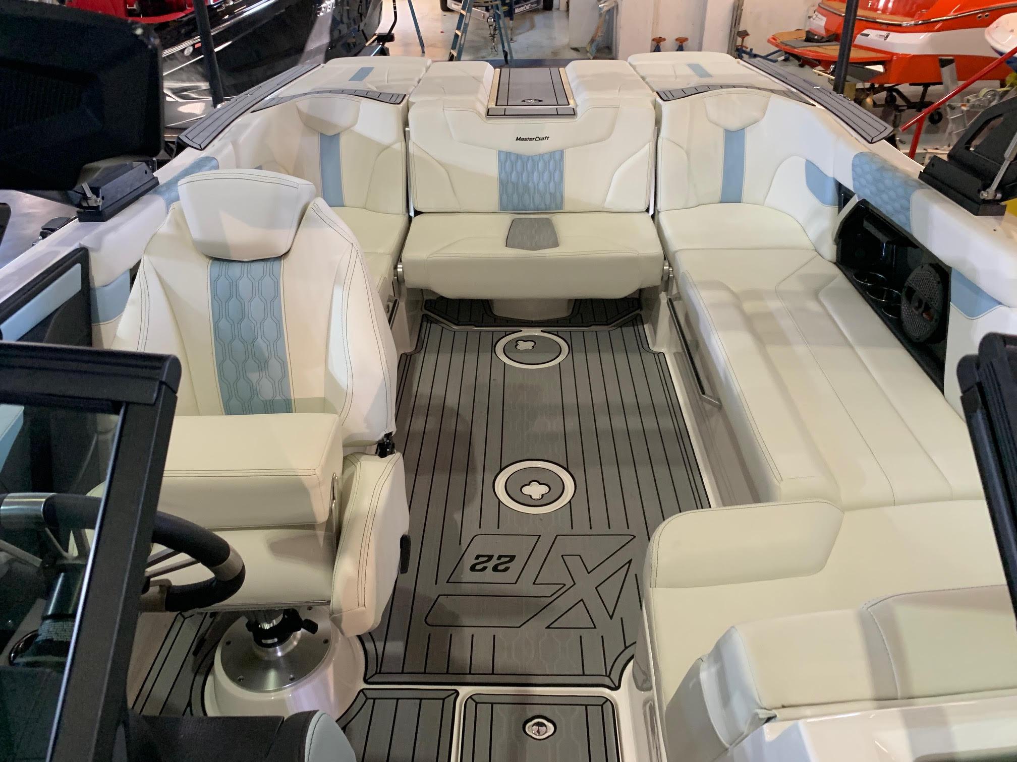 2024 Mastercraft XT22 Demo Boat! New Warranties! Only 20 Hours!