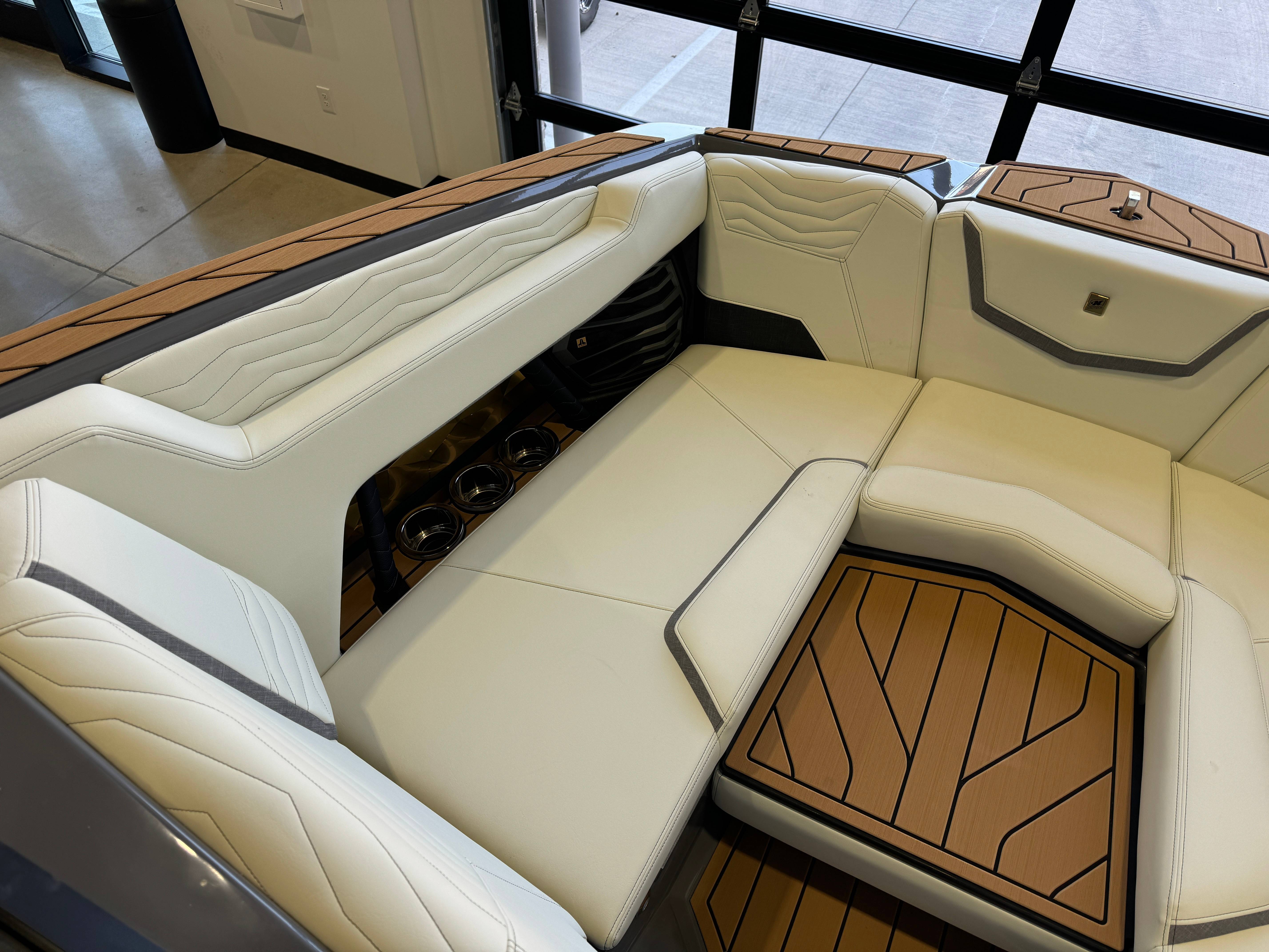2025 Nautique Super Air Nautique G23
