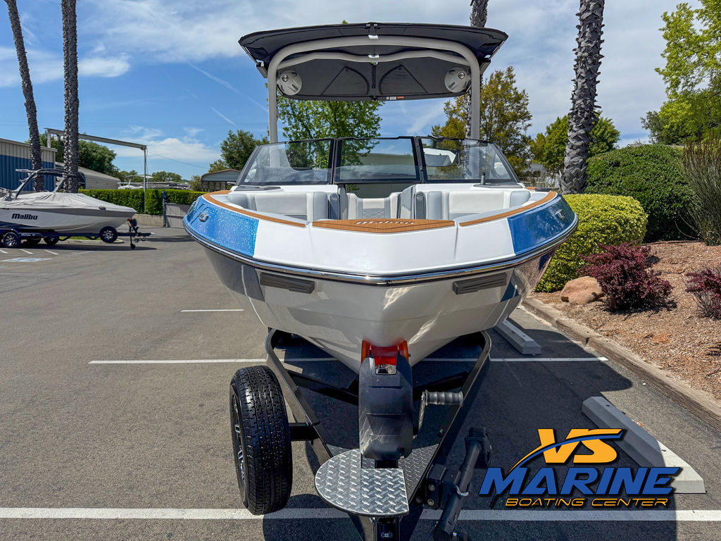 2025 Malibu Boats 23 LSV