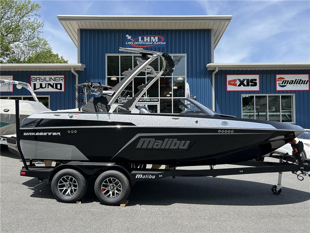 2023 Malibu Wakesetter 20 VTX
