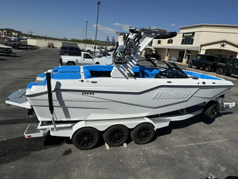 boat.Title
