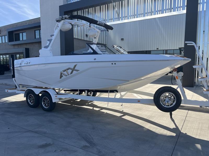 boat.Title