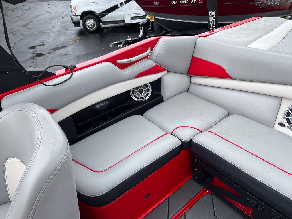 2018 Axis A22