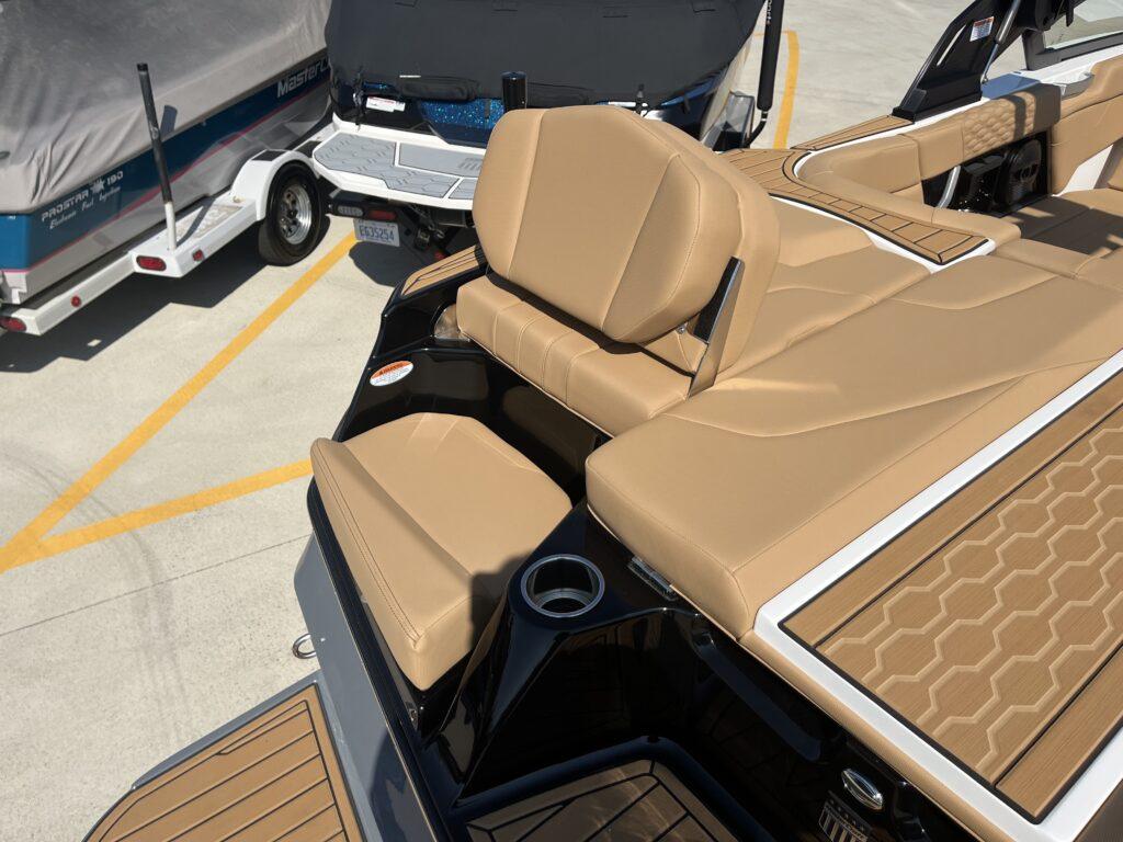 2025 MasterCraft XT20