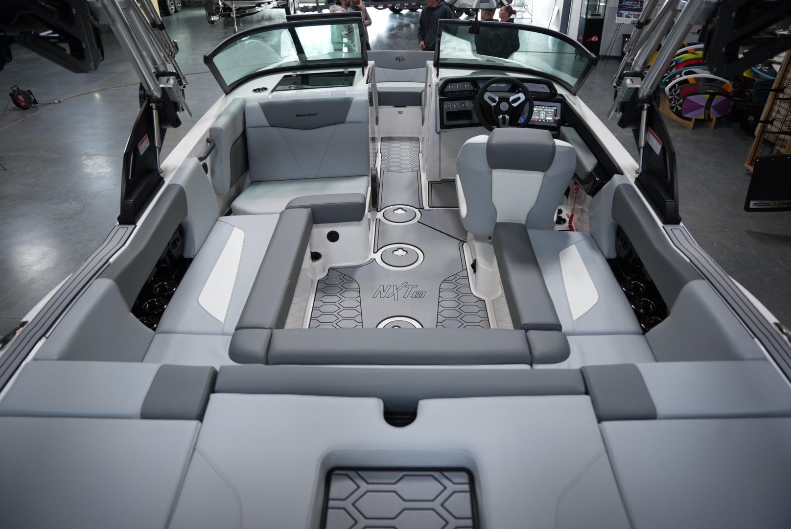 2025 MasterCraft NXT20 &#8211; Boat Show Featured Boat!