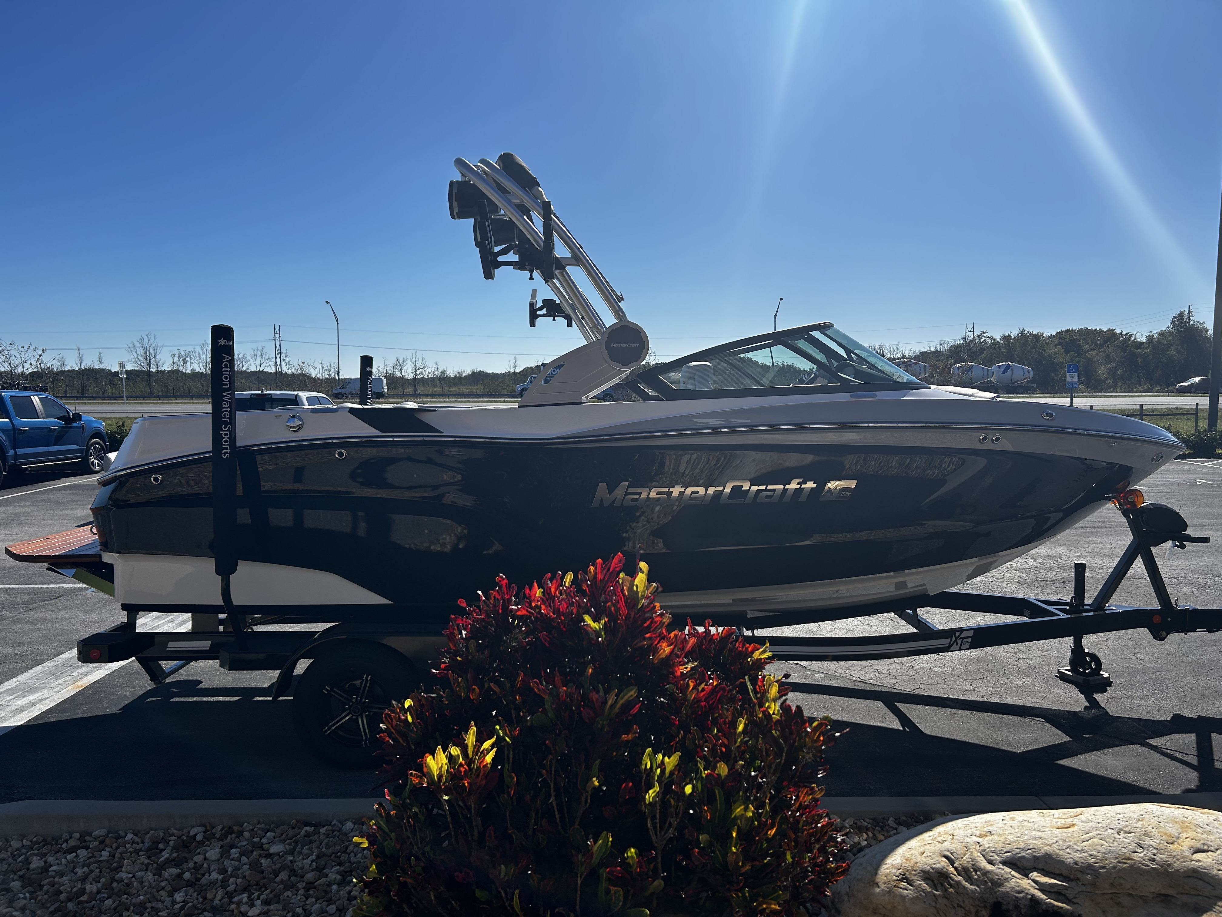 2024 MasterCraft XT22T