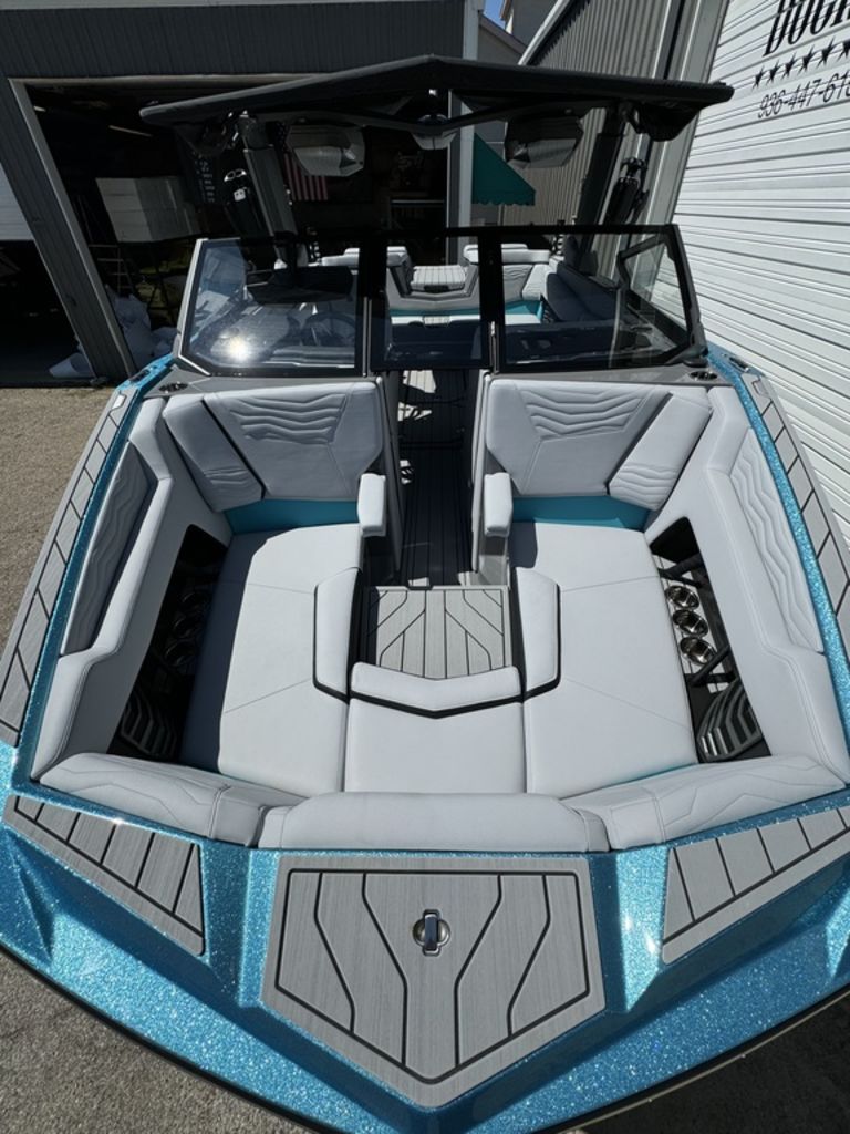 2025 Nautique Super Air Nautique G23