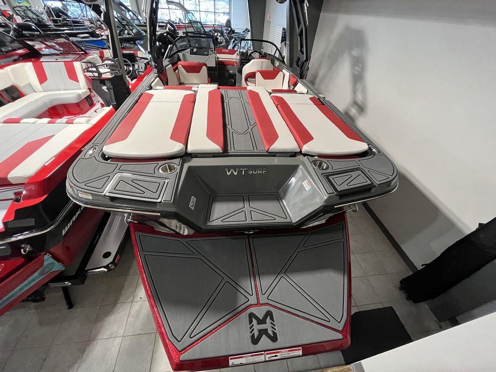 2023 Heyday Wake Boats WT-Surf