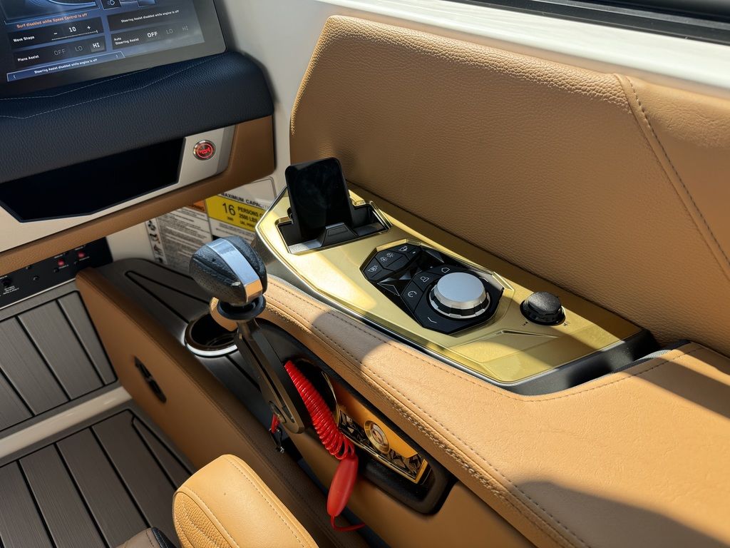 2025 nautique G23