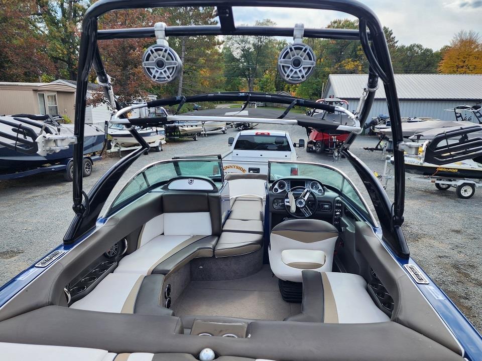 2012 Supra Launch 21 with Boatmate Trailer