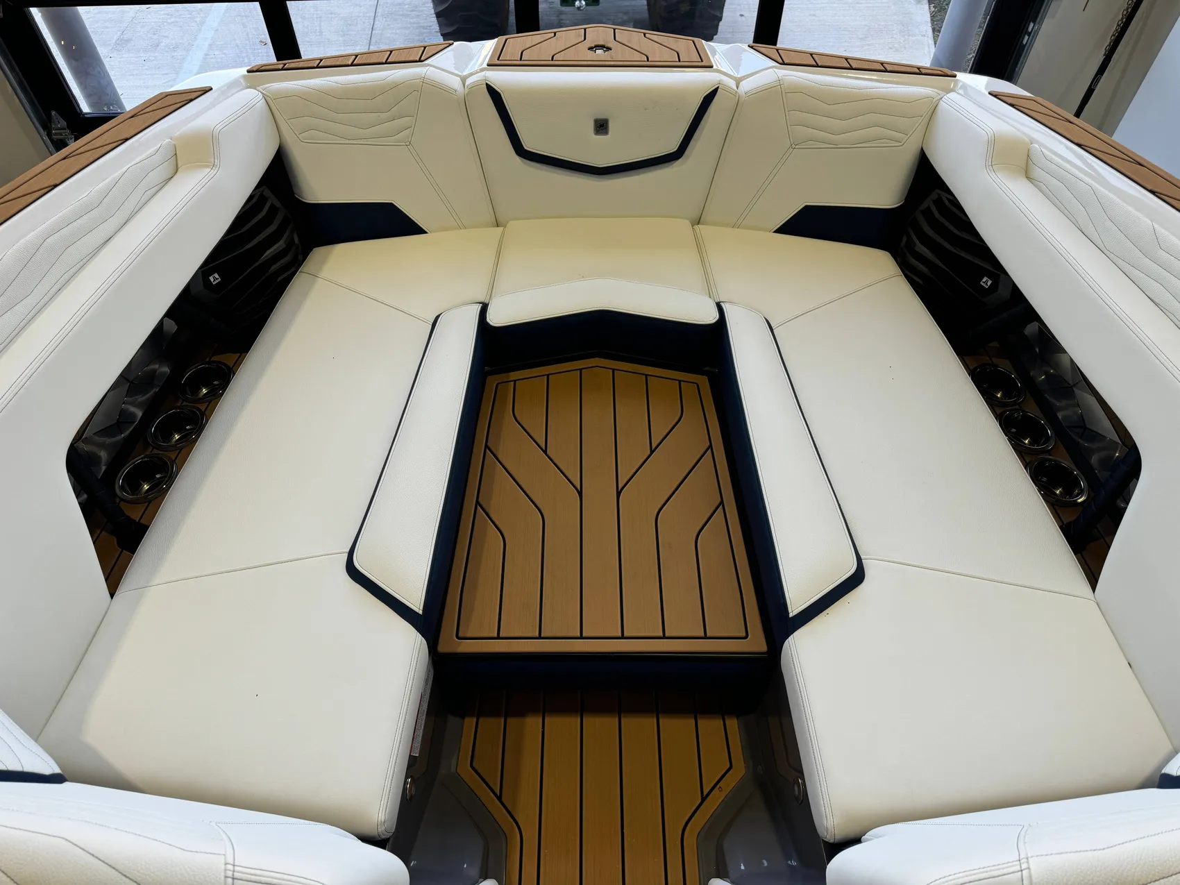 2025 Nautique G25