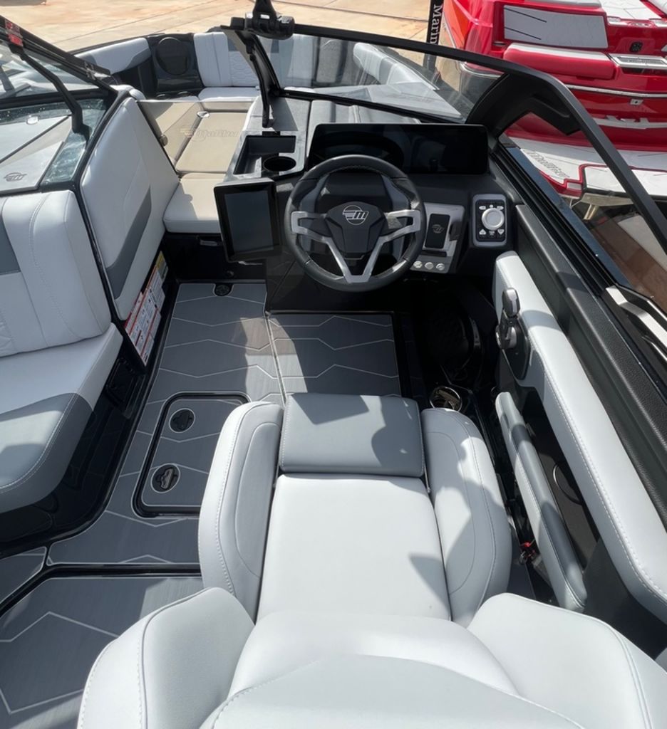 2025 Malibu Boats 22 MXZ