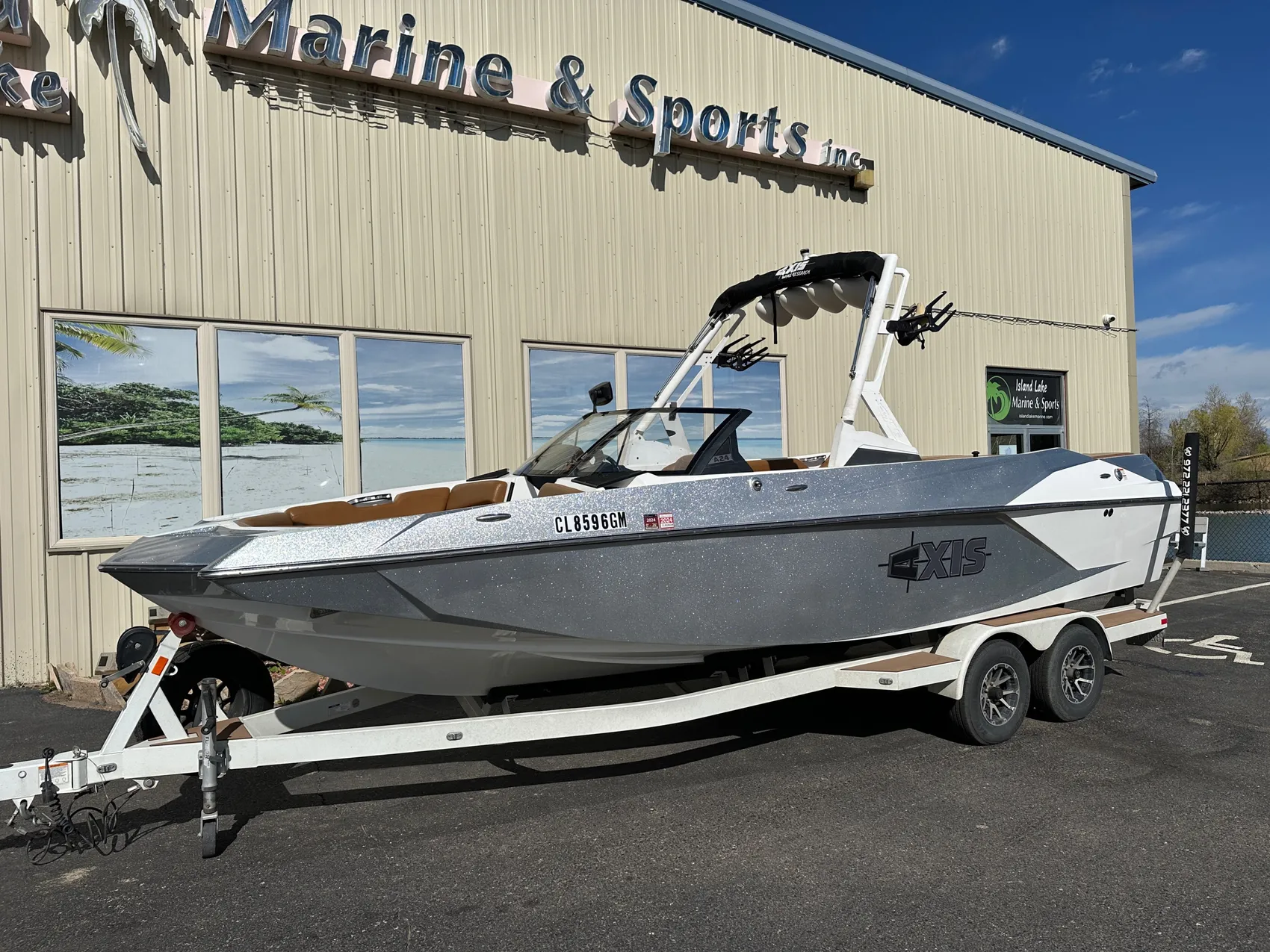 boat.Title