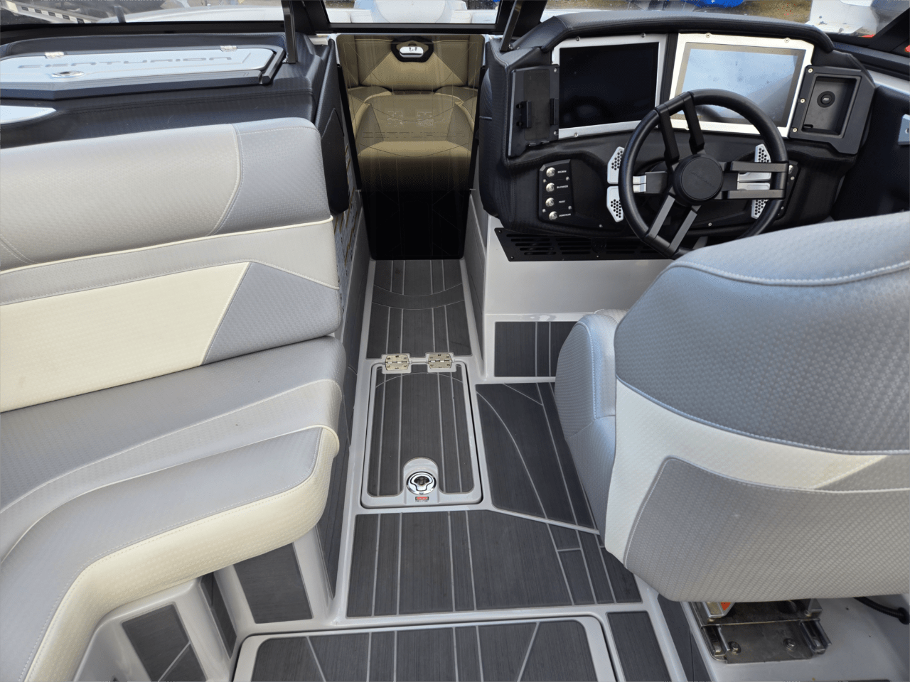 2023 Ri230 w/ trailer 75 hours over 3 years remaining on transferable warranty