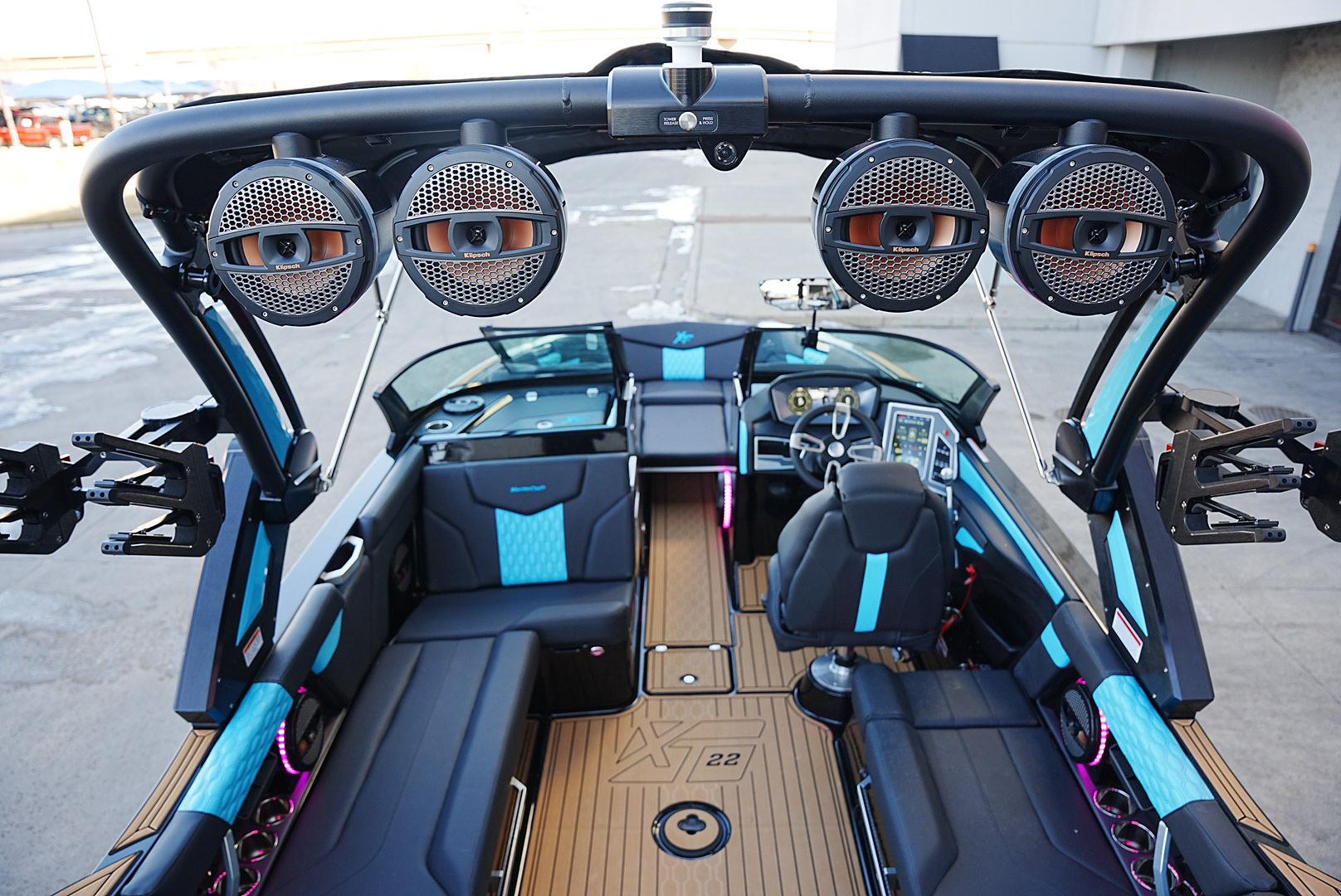 2024 MasterCraft XT22 &#8211; DEMO DISCOUNT! Fully Loaded!