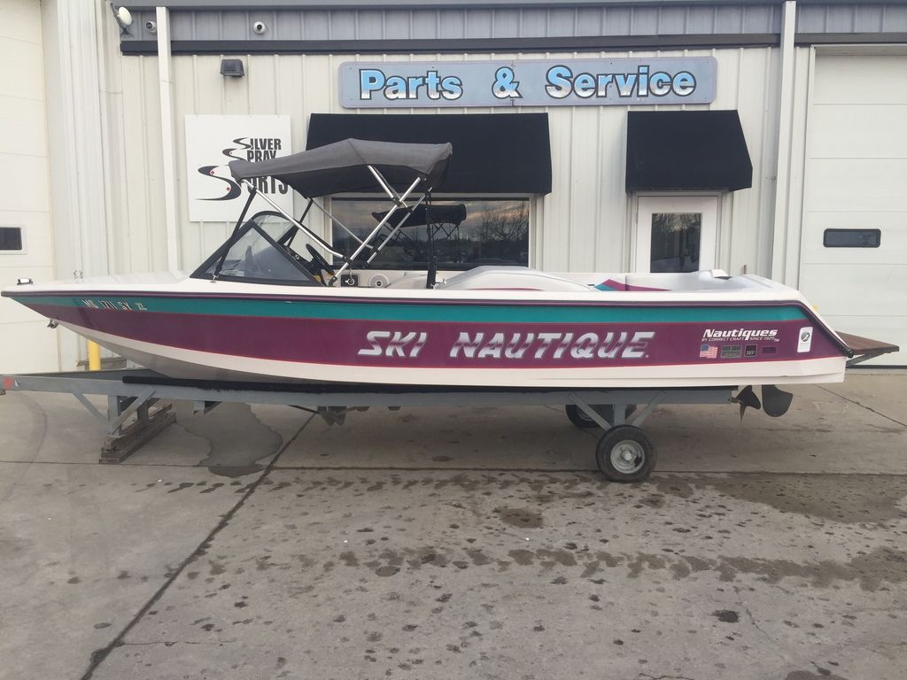 boat.Title