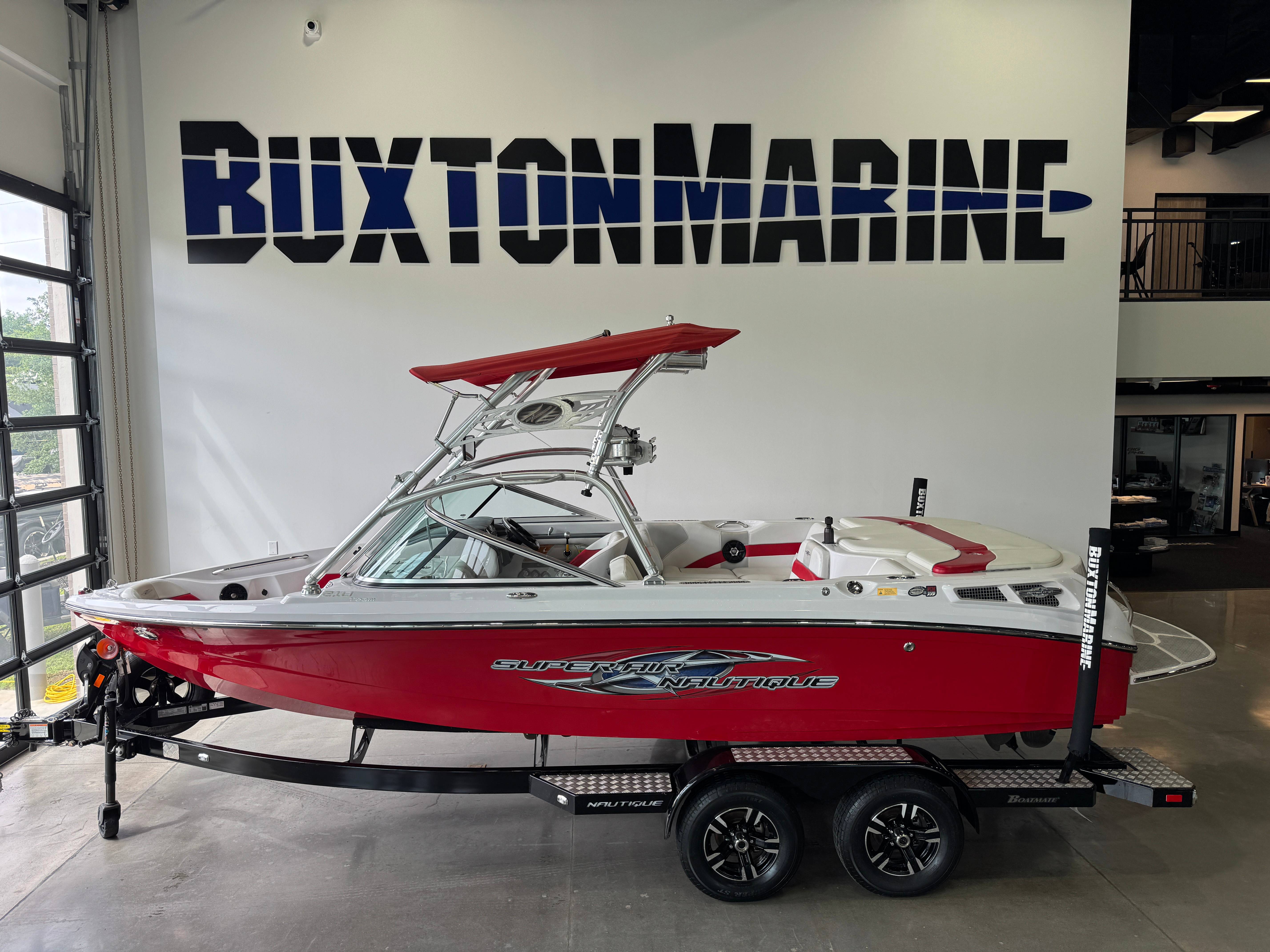 boat.Title
